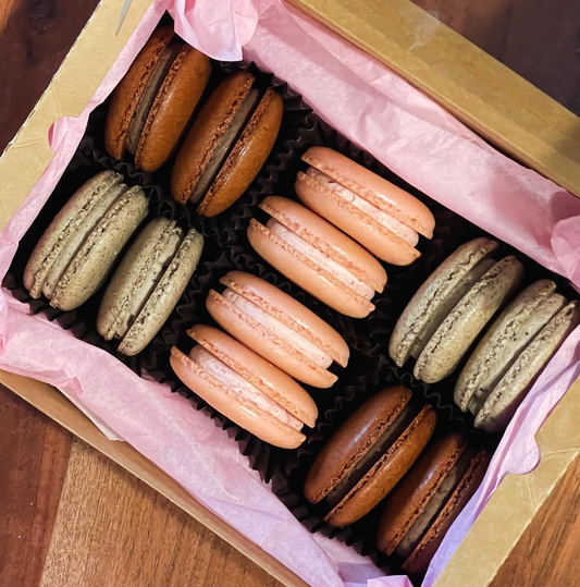 12 (a dozen) assorted macs.